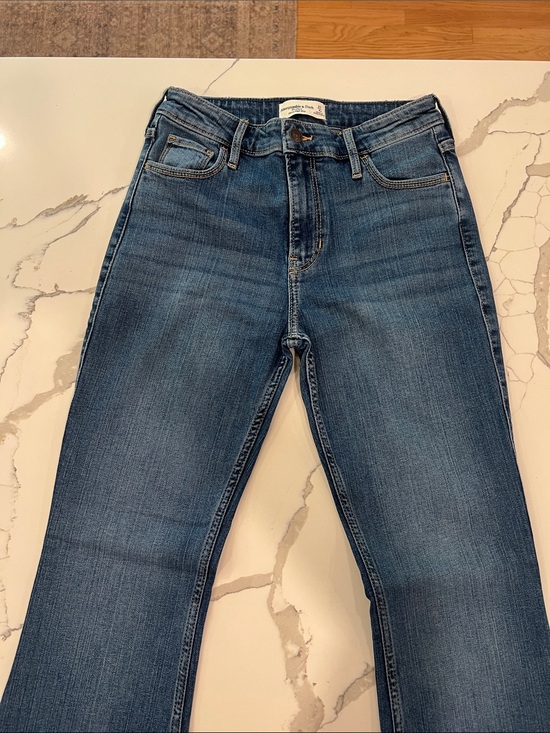 Abercrombie & Fitch Denim - Abercrombie & Fitch Flare Jeans in Medium Blue Denim
